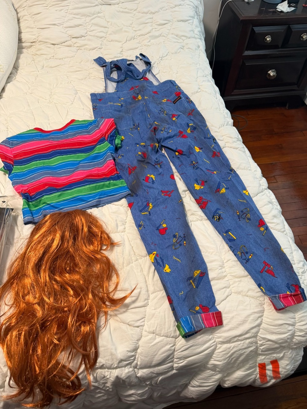 Womens chucky costume M 8-10 - Picture 3 of 4